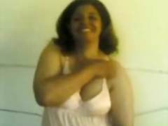 Iraqi filmed his sweetheart